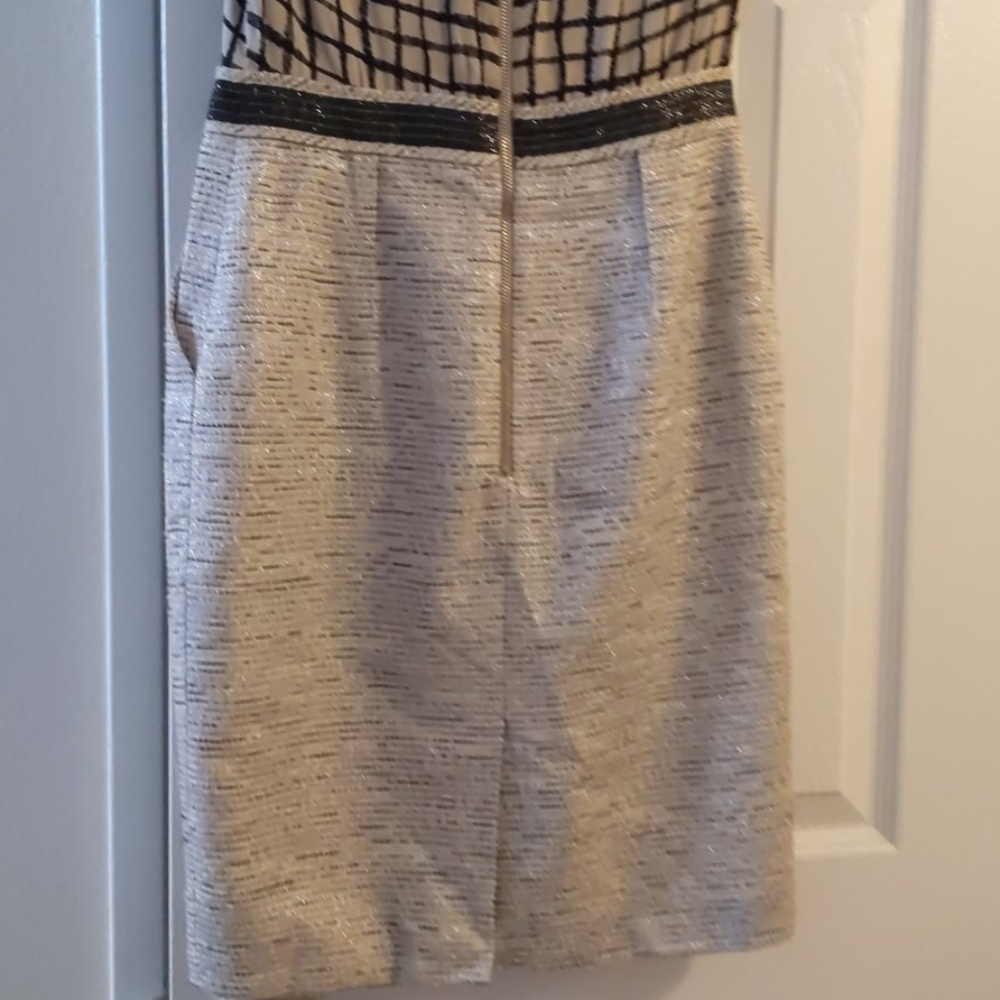 Dress - Picture 5 of 10